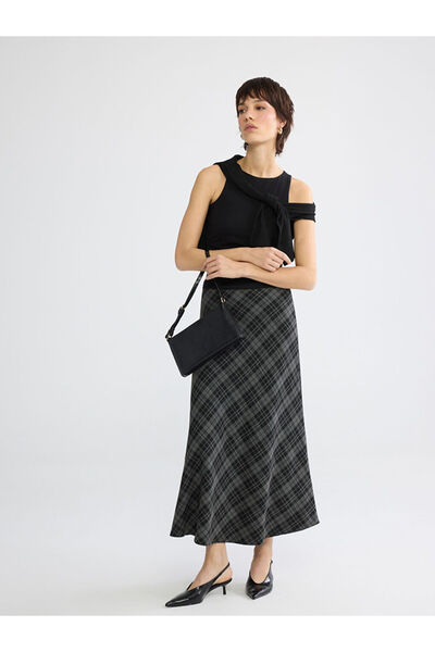 LC Waikiki Sparkling Choices by Shining Store Checked Embroidered Flared Skir...