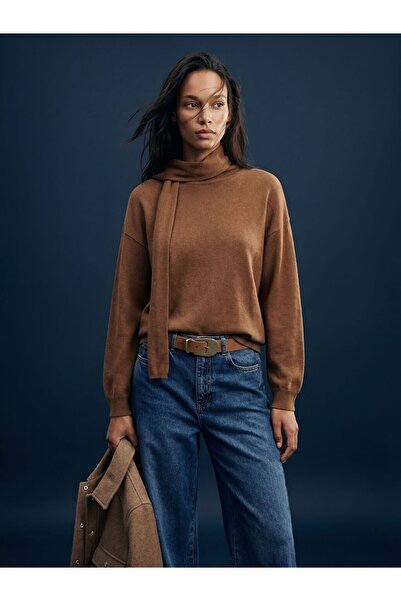 LC Waikiki LCWAIKIKI Classic Atkılı Yaka Kadın Triko Kazak