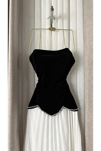 KALDE Elegant wool dress with a chiffon overlay