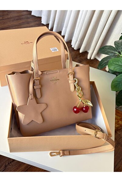 GGGG Bags with their accessories