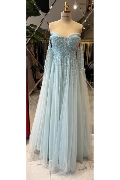 Hanımefendi Giyim فستان سهرة طويل بقصة هيلين مطرز بالكريستال والخرز، بتفاصيل ...