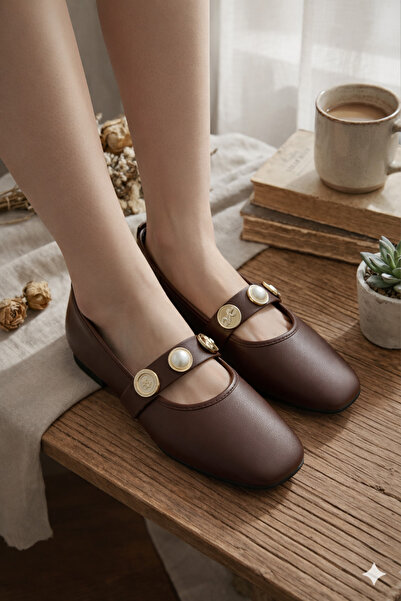 META TREND Kadın Kahverengi Gold Tokalı İnci Detaylı Kare Burun Günlük Şık Ra...