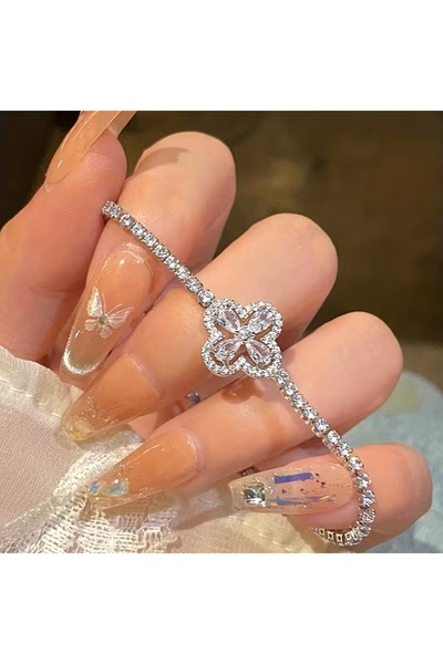 Ayzen Stylish zirconia inlaid bracelet