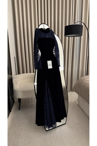 Nareen Fashion An elegant navy dress that highlights the beauty of your look ...