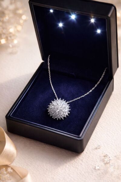 Silvano Jewelry 925 Ayar Gümüş Zirkon Taşlı Işıklı Kutu Lotus Kolye