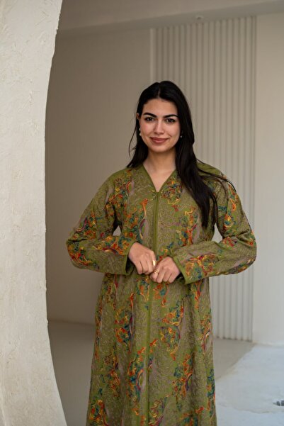 Braids جلابية بتفاصيل فنية دقيقة وأناقة تحاكي الفخامة الراقيةSM - 61