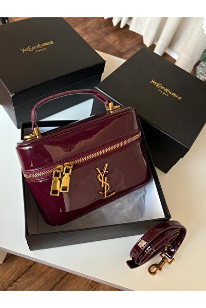 GGGG Bags with their accessories