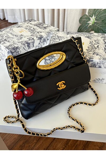 GGGG Bags with their accessories