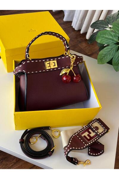 GGGG Bags with their accessories