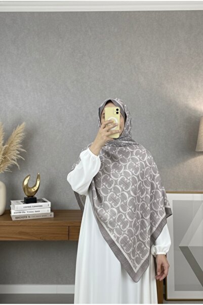 Zerlinda Diella C Pattern Muslin Shawl