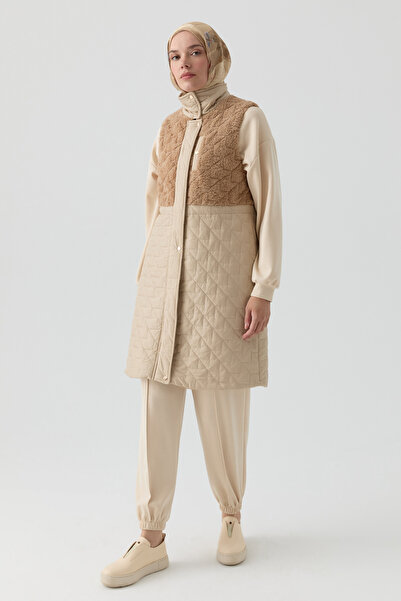 Tuğba Peluş Garnili Kapitone Yelek - Bej