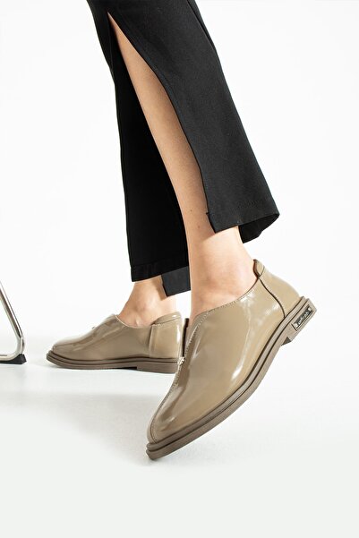 Aselin Ayakkabıları حذاء لوفر للنساء من الجلد الأصلي بتصميم كلاسيكي مع كعب قص...