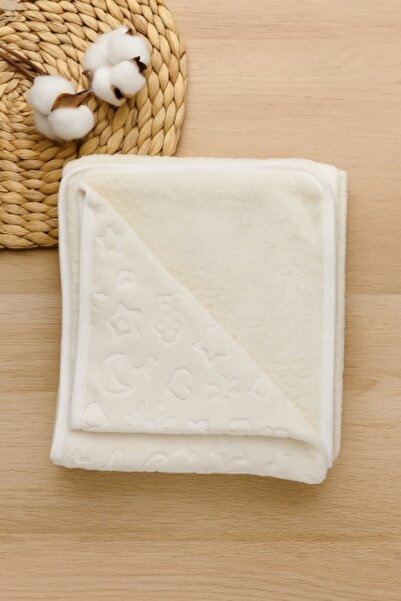 Pure Boutique Cream baby blanket, extra soft and comfortable, suitable for cr...