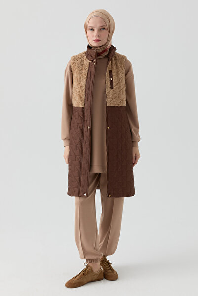 Tuğba Peluş Garnili Kapitone Yelek - Kahve