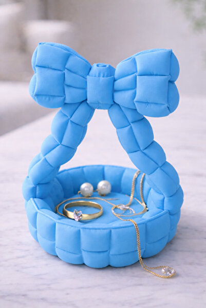 Vescarri سلة مجوهرات مبطنة بتفاصيل فيونكة صغيرة - صينية زخرفية بأسلوب كوكيت