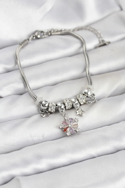 Najmaddin سوار نسائي من النحاس الفضي اللون مع تعليقة نجمة ملونة