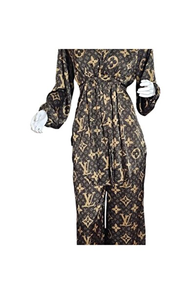 1way Elegant and modern women's outfit