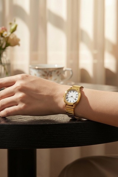 LONES TIME ساعة يد نسائية مستديرة بأرقام رومانية بتصميم بسيط في علبة خاصة