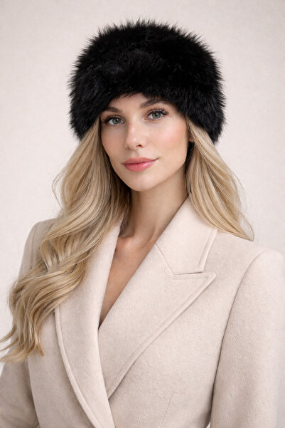 Şirin Giyim Aksesuar Черна шапка с помпон от изкуствена кожа - дамска шапка с...