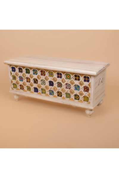 Alqaryah Alkhasbiah Trading Company صندوق تخزين خشبي بتصميم فني