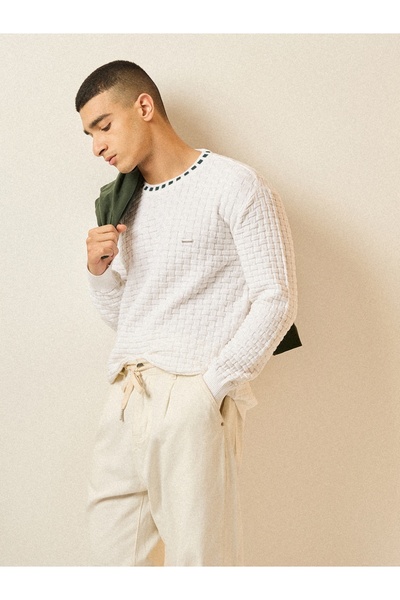 The Bear House Men’s Long Sleeve T-Shirt, Soft Fabric, Comfortable Fit & Casu...