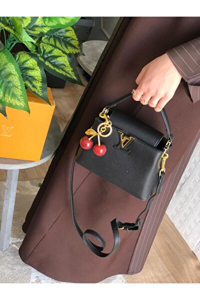 GGGG Bags with their accessories