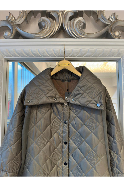 Invee Ne Logo Quilted Jacket - Khaki