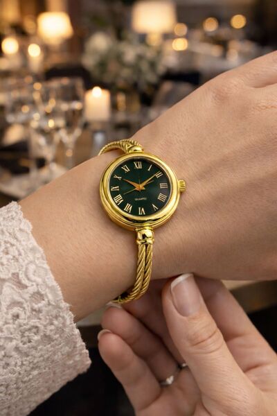 LOOQ Roman Numeral Steel Cordom Women's Wristwatch