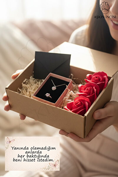 Aşkın İncisi Sevgiliye Hediye Özel Kutulu Ve Notlu Kokulu Güllü Çelik Ciddi İ...
