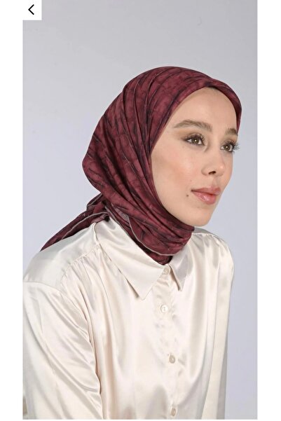 Butik New Season Silk Square Scarf