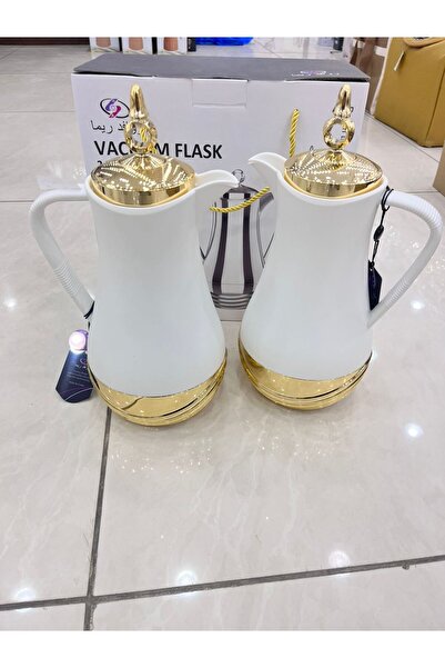 South house A beautifully designed and luxurious 1-liter x 1-liter white ther...