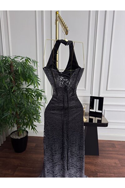 ainaqat aljawhara Eye dress