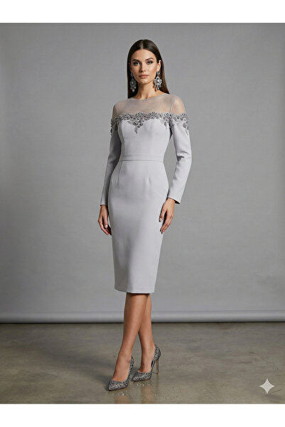 Sultan Ekşioğlu Sultan Ekşioglu Tasarımı taş işlemeli abiye nışan yada söz el...