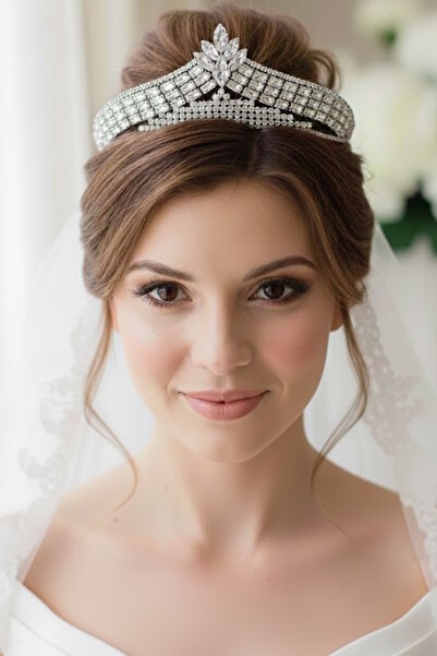 CAŞ DEKORASYON تاج زفاف من حجر الزركون مع نقش 'الوعد'