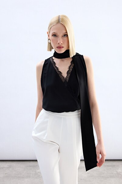 Sateen Lace Detailed Bodysuit Blouse - Black