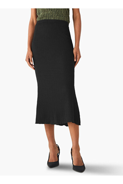 FAV Mermaid Cut Textured Midi Skirt