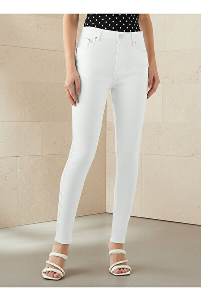 FAV Women Skinny Fit High-Rise Jeans
