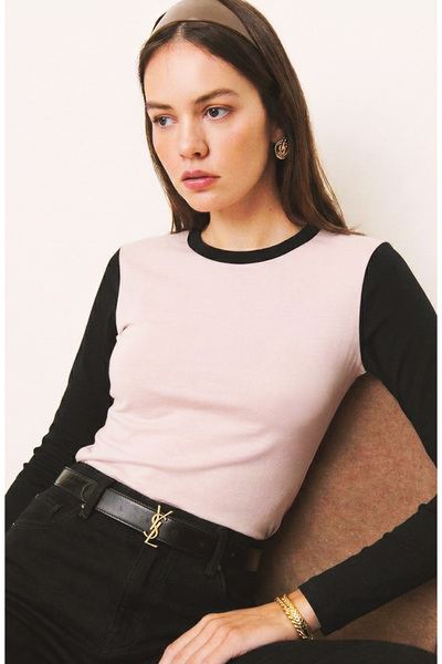 UNIQVIBE Crew Neck 100% Organic Cotton Powder Pink - Anthracite Contrast Blouse