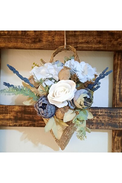 Lotus Hediye KÜLAH HASIR SEPET İÇİNDE BEYAZ VE MAVİ ORTANCALI KAPI SÜSÜ