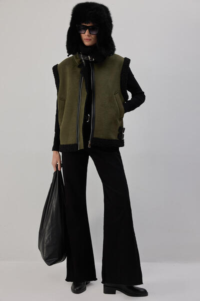 Touché Privé Plush Detail Zippered Vest