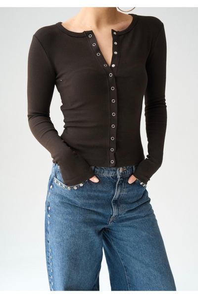 ALVWOMAN Brown Blouse with Snap Fasteners on the Front