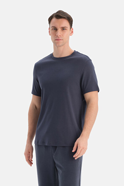 Dagi TRIOCĂ BIS CU DETALIARE DE CUSUT PE SPATE