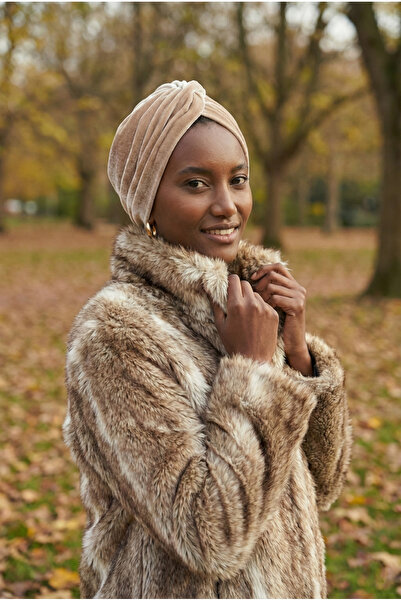 elysianfidan Velvet Cross Open Beige Ready-To-Wear Turban Hijab Bonnet Suitab...