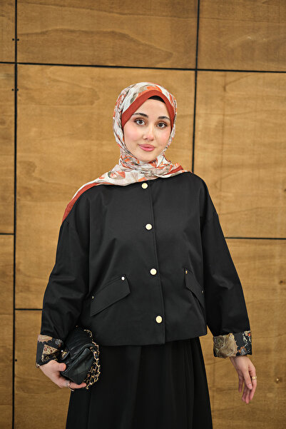 LOCCO Trench scurt de damă guler rotund cu căptușeală, cu model, cu închidere...