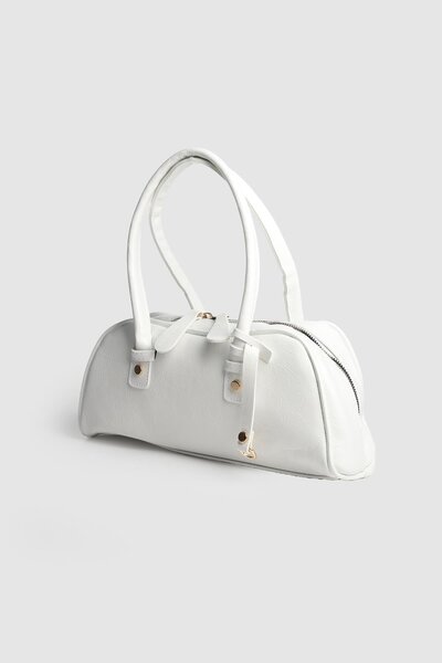 Store Leona Model Women's Patent Leather Baguette Bag