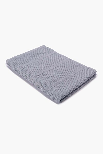 CARINA Embroidered cotton towel 140*70 cm