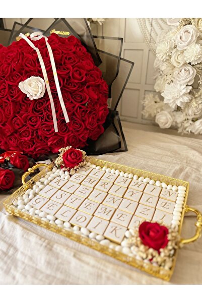 m ticaret 101li Kırmızı Gül Buketi Tepside Kız İsteme Çikolatası 3lü Kız Kard...
