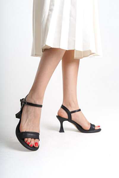 guijarro Single Band Heeled Orthopedic Evening Dress Shoes