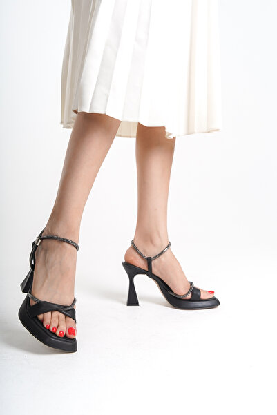 guijarro Cross Stone Embroidered High Heeled Black Evening Dress Shoes