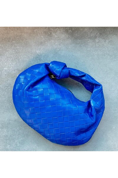 Larolina Blue Gold Chain Hand and Shoulder Bag